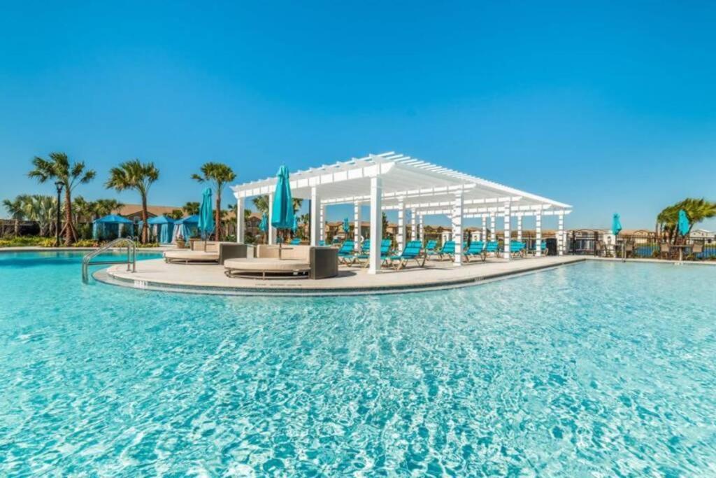 Stylish Cozy Family Getaway With Private Pool And Lake View Kissimmee Ngoại thất bức ảnh